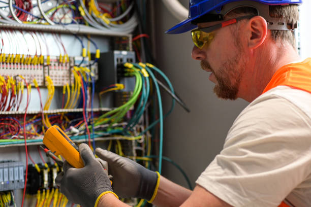 Best Circuit Breaker Repair  in Lytle, TX